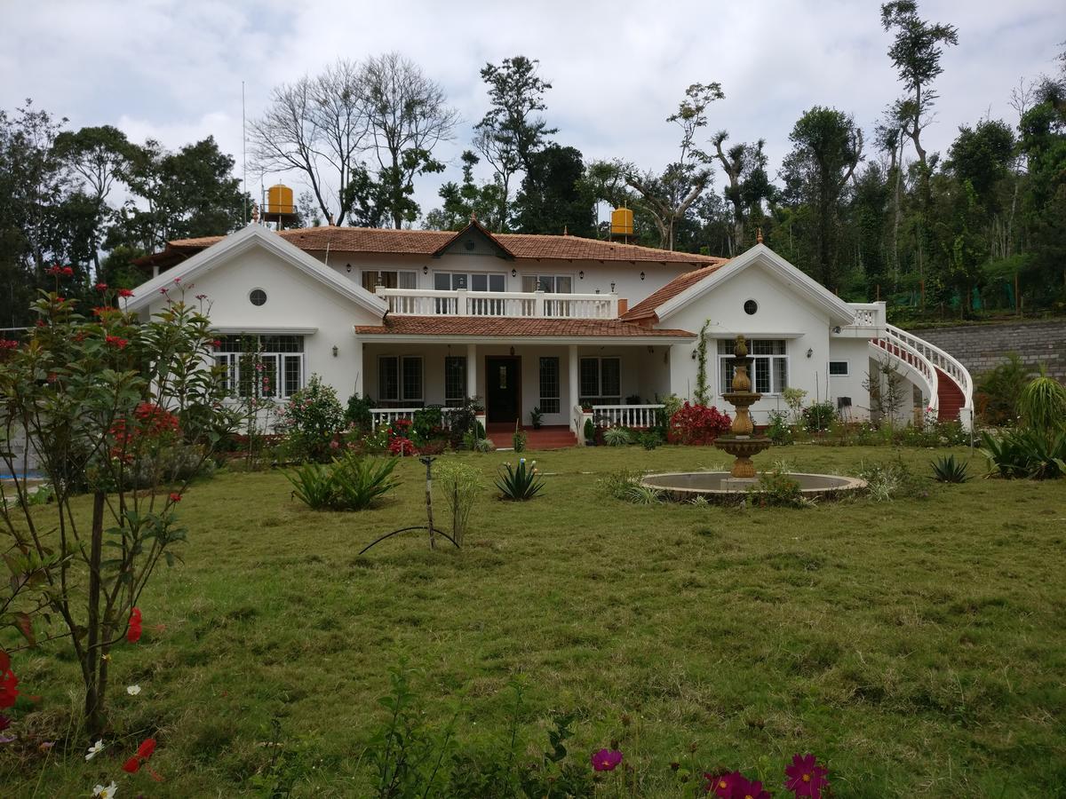Robin Woods Homestay サクルシュプール エクステリア 写真