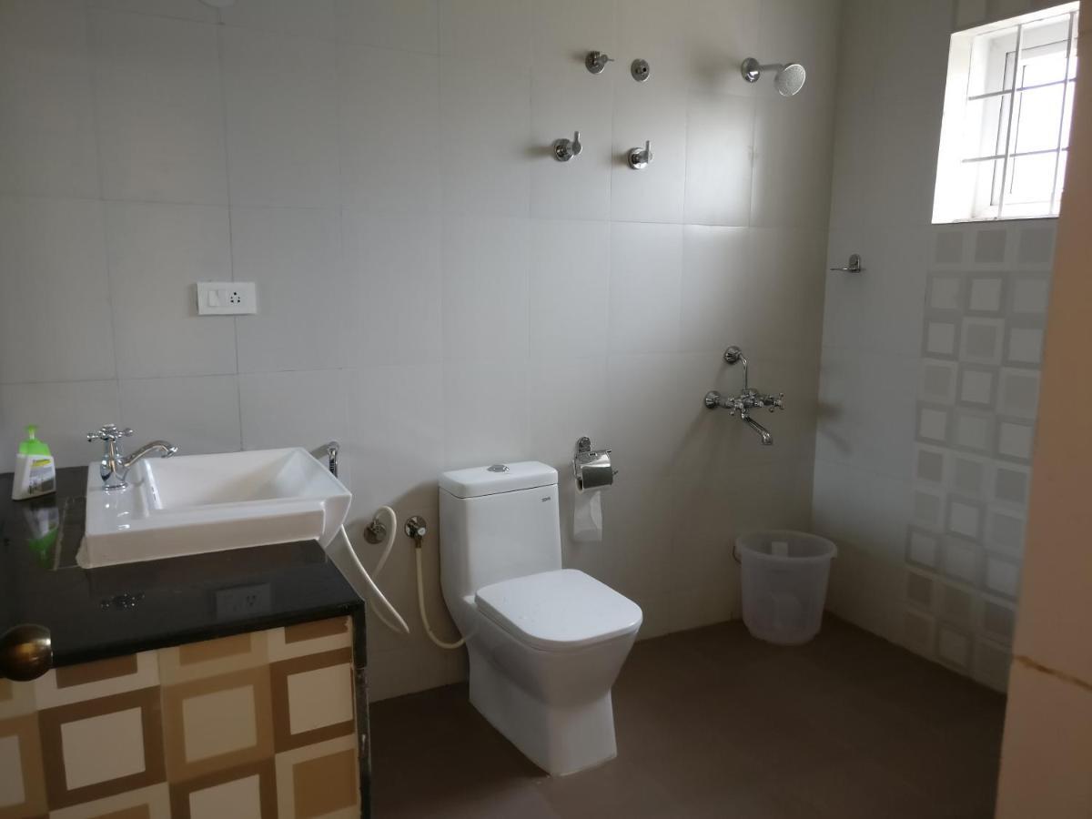 Robin Woods Homestay サクルシュプール エクステリア 写真